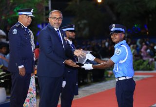 ހޯމް މިނިސްޓަރ އަލީ އިހުސާން