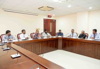 މިނިވަން މުވައްސަސާތަކާއި ބެހޭ ކޮމިޓީން އިލެކްޝަންސް ކޮމިޝަނާއި، ބަންޑާރަ ނައިބުގެ އޮފީހާއި ބައްދަލު ކުރުން/ ފޮޓޯ: މަޖިލިސް