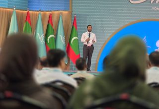 ހައުސިން ކޮންސްޓްރަކްޝަން މިނިސްޓަރ ޑރ. އަބްދުﷲ މުއްތަލިބު/ ފޮޓޯ: ޕީއެންސީ