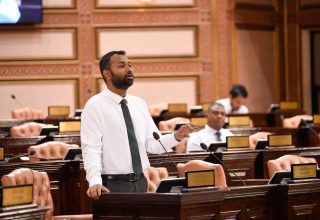 ރައްޔިތުންގެ މަޖިލީހުގެ ގަލޮޅު ދެކުނު ދާއިރާގެ މެމްބަރު މީކާއިލް އަހުމަދު ނަސީމް/ ފޮޓޯ: މަޖިލިސް