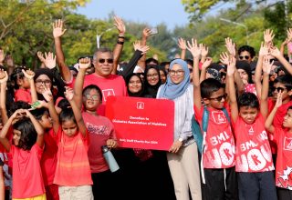 ބީއެމްއެލް ސްޓާފް ޗެރިޓީ ރަން