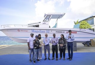 ދިރާގުން ކުރިއަށްގެންދިޔަ ފޯރިގަދަ "ވިން އަ ސްޕީޑްބޯޓް" ޕްރޮމޯޝަން