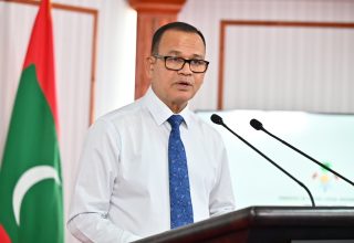 މިނިސްޓަރ އޮފް ސިޓީސް، ލޯކަލް ގަވަމަންޓް އެންޑް ޕަބްލިކް ވޯކްސް އާދަމް ޝަރީފް އުމަރު