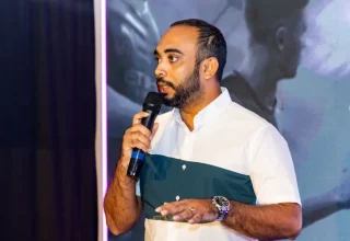 ޒުވާނުން ބާރުވެރިކުރުވުމާއި މައުލޫމާތާއި ފަންނާ ބެހޭ ވަޒީރު އިބްރާހިމް ވަހީދު (އަސްވާޑް)