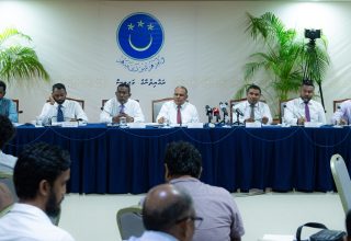 މީޑިއާ ބިލާ ގުޅޭގޮތުން މީޑިއާތަކުގެ ކަންބޮޑުވުން ކޮމިޓީއާ ހިއްސާ ކުރުން/ ފޮޓޯ: ސަންގު