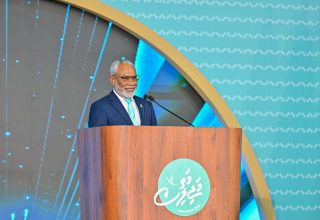 އަބްދުއްރަހީިމް އަބްދުﷲ ޕީއެންސީގެ ކޮންގްރެސްގައި -- ފޮޓޯ:ޕީއެންސީ