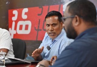 ރައްޔިތުންގެ މަޖިލީހުގެ ހުޅުމާލެ ދެކުނު ދާއިރާގެ މެމްބަރު ޑރ އަހުމަދު ޝަމްހީދު/ ފޮޓޯ: އެމްޑީޕީ