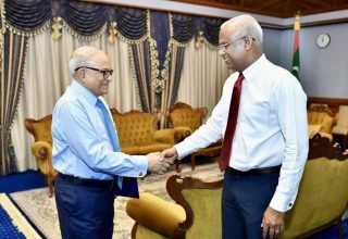 ރައީސް ސާލިހް އާއި ކުރީގެ ރައީސް އަދި އެމްއާރުއެމްގެ ފައުންޑަރރައީސް މައުމޫން