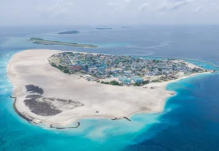 Lh. Naifaru bin hikkun-1784638738208
