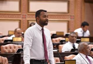 ގަލޮޅު ދެކުނު ދާއިރާގެ މެމްބަރ މީކާއިލު އަޙުމަދު ނަސީމް
