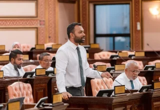 ރައްޔިތުންގެ މަޖިލީހުގެ ގަލޮޅު ދެކުނު ދާއިރާގެ މެމްބަރު މީކާއިލް އަހުމަދު ނަސީމް/ ފޮޓޯ: މަޖިލިސް