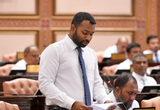 ގަލޮޅު ދެކުނު ދާއިރާގެ މެންބަރު މީކާއީލު އަހުމަދު ނަސީމު