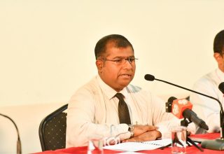 ދިވެހި ބަހާއި ބެހޭ ގޮތުން ދިރާސާއެއް ކުރަން ނިންމަވައިފި ފޮޓޯ: ވަގުތު