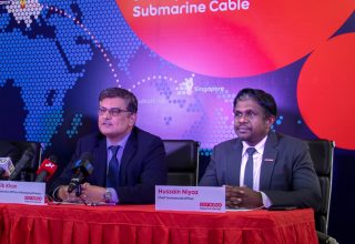 ސަބްމެރިން ކޭބަލްގެ މައުލޫމާތު ދިނުމަށް އުރީދޫން ބޭއްވި ރަސްމިއްުޔާތުގެ ތެރެއިން/ ފޮޓޯ: ފައިލް