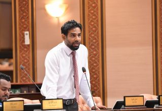 ރައްޔިތުން މަޖިލީހުގެ މަނަދޫ ދާއިރާގެ މެމްބަރު ހުސްނީ މުބާރަކް/ ފޮޓޯ: މަޖިލިސް