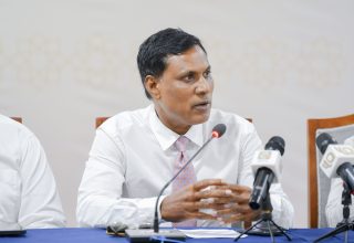 ރައްޔިތުންގެ މަޖިލީހުގެ ހުޅުމާލެ ދެކުނު ދާއިރާގެ މެމްބަރު ޑރ އަހުމަދު ޝަމްހީދު/ ފޮޓޯ: މަޖިލިސް