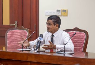 ޢަބްދުލްޢަޒީޒް ޖަމާލް އަބޫބަކުރު (ޢަޒީ)
