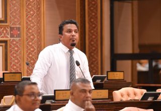 ރައްޔިތުންގެ މަޖިލީހުގެ މަތިވެރި ދާއިރާގެ މެމްބަރު ހަސަން ޒަރީރު: ފޮޓޯ/ މަޖިލިސް