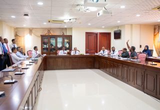 މިނިވަން މުއައްސަސާތަކުގެ ކޮމިޓީގެ ބައްދަލުވުމުގެ ތެރެއިން/ ފޮޓޯ: މަޖިލިސް
