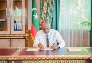 ރައީސުލްޖުމްހޫރިއްޔާ ޑޮކްޓަރ މުޙައްމަދު މުޢިއްޒު