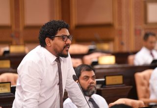 ރައްޔިތުންގެ މަޖިލީހުގެ ކެންދޫ ދާއިރާގެ މެމްބަރު މައުރޫފް: ފޮޓޯ/ މަޖިލިސް