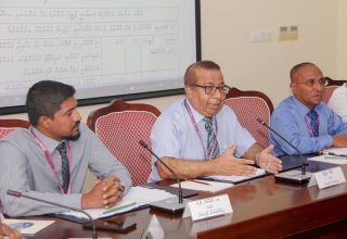 އިލެކްޝަންސް ކޮމިޝަންގެ  މެމްބަރުން މަޖިލީހުގެ މިނިވަން މުއައްސަސާތަކުގެ ކޮމެޓީއަށް ހާޒިރު ކޮށް ބޭއްވި ބައްދަލުވުމުގެ ތެރެއިން