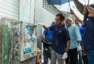 "ޗާލު ވެށި - މަގޭ ޒިންމާ" ހަރަކާތުގެ ތެރެއިން -- ފޮޓޯ: ސްޓެލްކޯ