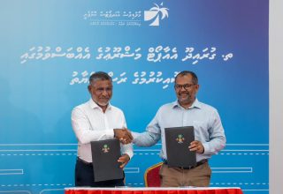 ތ. ގުރައިދޫގައި އެއާޕޯޓެއް ތަރައްގީކުރަން މިނިސްޓްރީ އޮފް ފިނޭންސް އެންޑް ޕްލޭނިން އާއި އެމްއޭސީއެލްއާ ދެމެދު އެއްބަސްވުމެއްގައި ސޮއިކޮށްފި