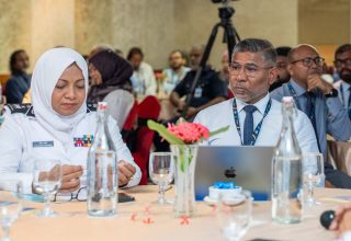 މަސައްކަތްތަކުގެ ތެރެއިން: ފޮޓޯ/ އެމްއޭސީއެލް