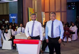 ސްވައިޕް ތާރަފް ކުރުމަށް ބޭއްވި ހަފްލާގެ ތެރެއިން - ފޮޓޯ: ބީއެމްއެލް