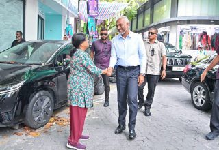 ރައީސް ޑރ. މުހައްމަދު މުއިއްޒާއި، މެމްބަރު އަސްމާ ރަޝީދު/ ފޮޓޯ: ޕީއެންސީ