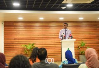 އެޗްޑީސީގެ ކުރީގެ މެނޭޖިން ޑިރެކްޓަރ ފަޒުލް ރަޝީދު --- - ފޮޓޯ: ވަގުތު