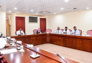 ރައްޔިތުންގެ މަޖިލީހުގެ ގަވައިދު ކޮމިޓީއަށް   ހެލްތު މިނިސްޓްރީގެ ބައެއް ވެރިން މައުލޫމާތު ދެއްވަނީ (ފޮޓޯ/ރައްޔިތުންގެ މަޖިލިސް)