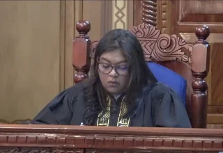 ސުޕްރީމް ކޯޓުގެ ފަނޑިޔާރު ޢާއިޝާ ޝުޖޫން މުޙައްމަދު