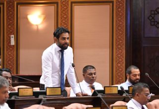 މަނަދޫ ދާއިރާ މެމްބަރ ހުސްނީ މުބާރަކް