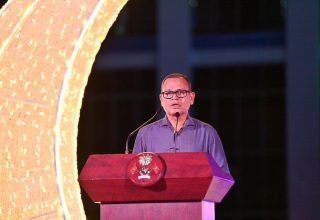 ލޯކަލް ގަވަމަންޓް މިނިސްޓަރ އާދަމް ޝަރީފް އުމަރު/ ފޮޓޯ: ރައީސް އޮފީސް