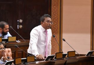 ރައްޔިތުންގެ މަޖިލީހުގެ މާފަންނު ދެކުނު ދާއިރާގެ މެންބަރު އަބްދުﷲ ރިފާއު