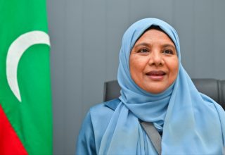 މިނިސްޓަރ ޑރ. އައިޝަތު ޝިހާމު/ފޮޓޯ: ދަ މޯލްޑިވްސް ޖާނަލް
