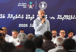 ދުވާފަރުގެ ރައްޔިތުންނާއި ބައްދަލުކުރެއްވުން --- ފޮޓޯ | ޕީއެސްއެމް