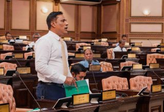 ރައްޔިތުންގެ މަޖިލީހުގެ ހުޅުމާލެ ދެކުނު ދާއިރާގެ މެމްބަރު ޑރ އަހުމަދު ޝަމްހީދު/ ފޮޓޯ: މަޖިލިސް