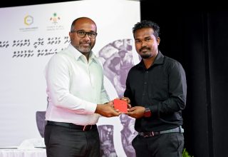 މަކުނުދޫގައި ޕާސްޕޯޓްގެ ހިދުމަތް ފެށުން