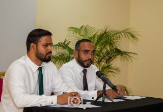 ޒުވާނުން ބާރުވެރިކުރުވުމާއި، މަޢުލޫމާތާއި ފަންނާ ބެހޭ ވުޒާރާއިން ބޭއްވި ނޫސްވެރިންގެ ބައްދަލުވުން - ވަގުތު އިމޭޖްސް: އަހްމަދު ޖައިޝަމް