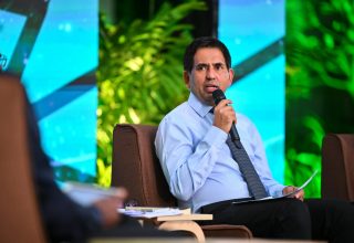 އިގުތިސާދީ ތަރައްގީއާއި ދަތުރުފަތުރާއި ވިޔަފާރިއާއި ބެހޭ ވަޒީރު މުޙައްމަދު ސަޢީދު