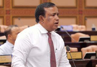 ފޮޓޯ: މަޖިލިސް