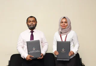 މީޑިއާ ބަޖެޓުގެ މަސައްކަތްތައް އެމްއެމްބީސީއާ ހަވާލުކުރުމަށް ބޭއްވި ރަސްމިއްޔާތު ތެރެއިން---ފޮޓޯ: ޔޫތު މިނިސްޓްރީ