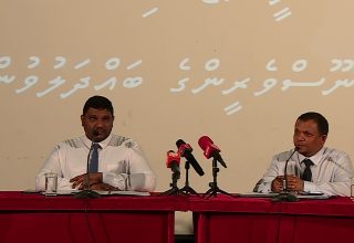 މިނިސްޓަރު ޑރ ޝަފީގު އަދި ޑެޕިއުޓީ މިނިސްޓަރު ސާއިދު: ފޮޓޯ/ ސަންގު