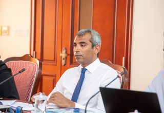 އޮޑިޓަރ ޖެނެރަލް ހުސެއިން ނިޔާޒީ/ ފޮޓޯ: މަޖިލިސް