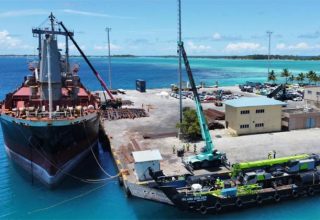ކާގޯ އުޅަނދެއް ބަނދަރުކޮށްފައި އޮތް މަންޒަރު: ފޮޓޯ/ ސޯޝަލްމީޑިއާ