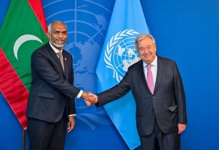 ރައީސް ޑރ. މުހައްމަދު މުއިއްޒު އދ ގެ ސެކްރެޓަރީ ޖެނެރަލް އެންޓޯނިއޯ ގުޓަރެސްއާއި ބައްދަލުކުރެއްވުން
