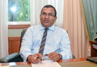 އެޗްޑީސީގެ ޗެއަރމަން ޒުހޫރު: ފޮޓޯ/ ސޯޝަލްމީޑިއާ